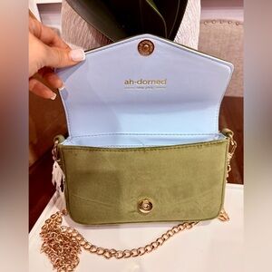 2 CROSSBODY STRAP & CHAIN
New York ah•dorned OLIVE GREEN & BABY BLUE PURSE